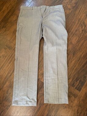 Perry Ellis Men's Dress Pants in Light Gray